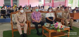 ทน.แม่สอด รับมอบวัสดุอุปกรณ์สื่อการเรียนฯ จากผู้ว่าฯ ตาก พร้อมคณะเหล่ากาชาด จ.ตาก