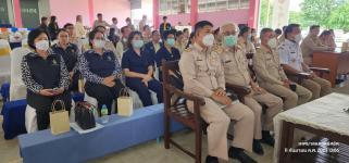 ทน.แม่สอด รับมอบวัสดุอุปกรณ์สื่อการเรียนฯ จากผู้ว่าฯ ตาก พร้อมคณะเหล่ากาชาด จ.ตาก