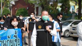 ทน.แม่สอดพ่นยาฆ่าเชื้อวัดบุญญาวาสต้านภัยโควิด-19