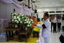 พิธีทำบุญตักบาตร เพื่อเฉลิมพระเกียรติสมเด็จพระเจ้าอยู่หัวมหาวชิราลงกรณ บดินทรเทพยวรางกูร