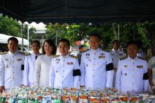 พิธีทำบุญตักบาตร เพื่อเฉลิมพระเกียรติสมเด็จพระเจ้าอยู่หัวมหาวชิราลงกรณ บดินทรเทพยวรางกูร