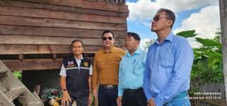 ทน.แม่สอด ลงพื้นที่มอบสิ่งของอุปโภคบริโภคให้แก่ผู้ป่วยติดเตียงและผู้ยากไร้ ชุมชนสักทอง ชุมชนสองแคว 1
