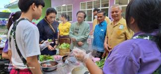 ทน.แม่สอด เข้าร่วมกิจกรรมสืบสานประเพณีลอยกระทงโรงเรียนเทศบาลเฉลิมพระเกียรติฯ ประจำปี 2566