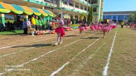 ทน.แม่สอด เข้าร่วมพิธีเปิดการแข่งขันกีฬาสีภายในโรงเรียนเทศบาลวัดมณีไพรสณฑ์ ประจำปีการศึกษา 2566