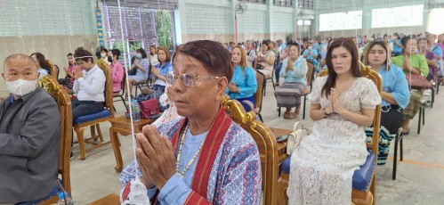 ทน.แม่สอด ร่วมทำบุญทอดผ้าป่าสามัคคีเพื่อการศึกษา โรงเรียนเทศบาล   วัดชุมพลคีรี เนื่องในวันครบรอบ 101 ปี ในการจัดตั้งโรงเรียน