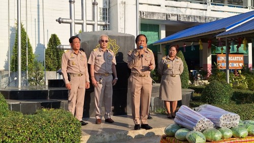 ทน.แม่สอด พบปะนักเรียนและร่วมกิจกรรมหน้าเสาธง ณ โรงเรียนเทศบาลวัดดอนแก้ว