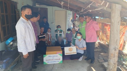 ทน.แม่สอด ลงพื้นที่มอบรถเข็นวีลแชร์ และสิ่งของอุปโภคบริโภคให้แก่ผู้สูงอายุ ผู้พิการ และผู้ป่วยติดเตียง 