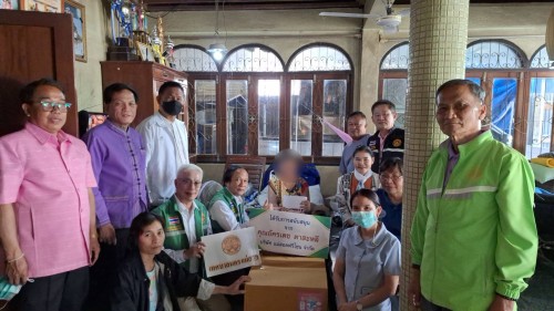 ทน.แม่สอด ลงพื้นที่มอบรถเข็นวีลแชร์ และสิ่งของอุปโภคบริโภคให้แก่ผู้สูงอายุ ผู้พิการ และผู้ป่วยติดเตียง 