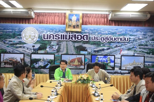ทน.แม่สอด ต้อนรับคณะศึกษาดูงานจาก เทศบาลสีคิ้ว จังหวัดนครราชสีมา