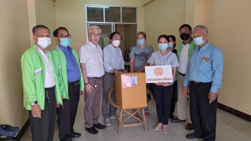 ทน.แม่สอด ลงพื้นที่มอบสิ่งของอุปโภคบริโภคให้แก่ผู้สูงอายุ และผู้ป่วยติดเตียง ชุมชนมณีไพรสณฑ์ ชุมชนร่วมใจ และชุมชนปู่แดง