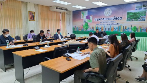 ทน.แม่สอด จัดประชุมคณะกรรมการคัดเลือกบุคลากรเพื่อยกย่องและเชิดชูเกียรติของเทศบาลนครแม่สอด ประจำปีงบประมาณ 2567 ครั้งที่ 1/2567 
