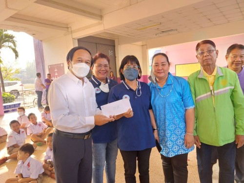 ทน.แม่สอด ร่วมกิจกรรมตัดผมให้นักเรียน โรงเรียนเทศบาลวัดบุญญาวาส      เพื่อรวมพลังทำความดี ถวายเป็นกำลังใจ แด่สมเด็จพระกนิษฐาธิราชเจ้า  กรมสมเด็จพระเทพรัตนราชสุดา สยามบรมราชกุมารี