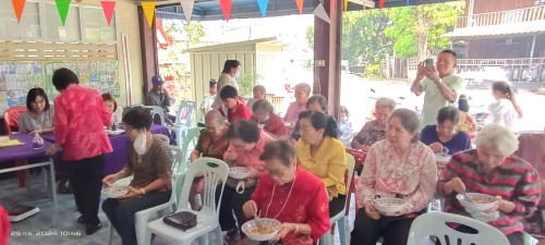 เทศบาลนครแม่สอด เข้าร่วมประชุมผู้สูงอายุ ชุมชนปู่แดง และชุมชนสักทอง ประจำเดือนกุมภาพันธ์ 2567