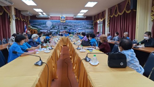 เทศบาลนครแม่สอด เข้าร่วมประชุมชมรมผู้สูงอายุเทศบาลนครแม่สอด