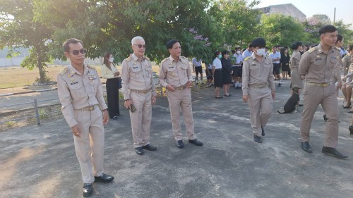 เทศบาลนครแม่สอด ร่วมแสดงความยินดีกับนักเรียนที่จบการศึกษา โรงเรียนเทศบาลเฉลิมพระเกียรติ ฯ 