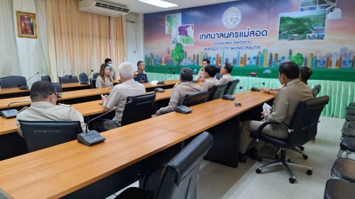 เทศบาลนครแม่สอด มอบนโยบาย และให้โอวาทแก่พนักงานจ้างตามภารกิจบรรจุแต่งตั้งใหม่