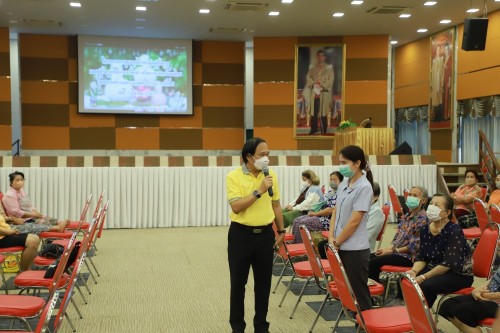 ทน.แม่สอด จัดโครงการดูแลสุขภาพผู้สูงอายุที่มีภาวะปวดเข่าด้วยการนวดแพทย์แผนไทย ในเขตเทศบาลนครแม่สอด ปี 2567 ครั้งที่ 2 
