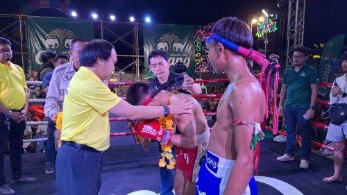 ทน.แม่สอด ร่วมพิธีเปิดงานศึกช้างมวยไทยเกียรติเพชรสัญจรมหากุศลฯ ณ สนามกีฬาสมเด็จพระนเรศวรมหาราช (สนามมวย ชั่วคราว) 