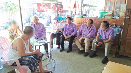 ทน.แม่สอด ลงพื้นที่มอบสิ่งของอุปโภคบริโภคให้แก่ผู้สูงอายุและผู้ป่วยติดเตียง ชุมชนดอนไชย ชุมชนสองแคว 2 และชุมชนตาลเดี่ยว