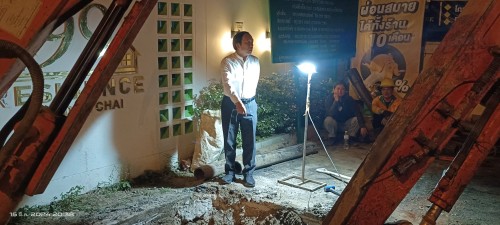 ทน.แม่สอด ลงพื้นที่ติดตามความคืบหน้าโครงการก่อสร้าง ระบบจำหน่ายไฟฟ้าเป็นเคเบิลใต้ดิน บริเวณถนนประสาทวิถี