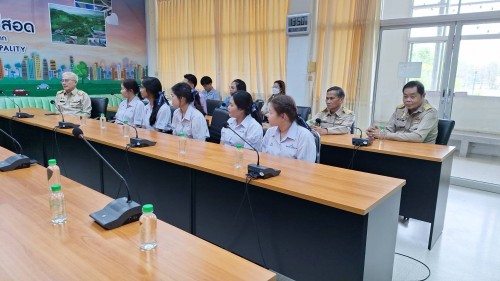 ทน.แม่สอด มอบใบประกาศเกียรติบัตร ผู้ผ่านการฝึกประสบการณ์ ด้านการแพทย์และสาธารณสุข คลินิกชุมชนอบอุ่นเทศบาลนครแม่สอด