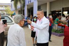 เทศบาลนครแม่สอด จัดประชุมประชาคมรับฟังความคิดเห็นของประชาชนในเขตเทศบาลนครแม่สอด และแจกเบี้ยยังชีพผู้สูงอายุและผู้พิการ ประจำเดือนมีนาคม 2563 