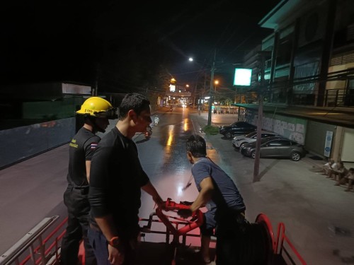 เทศบาลนครแม่สอด ดำเนินการฉีดพ่นละอองน้ำ เพื่อลดปริมาณฝุ่นละออง PM 2.5 ในอากาศ