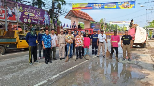 เทศบาลนครแม่สอด ดำเนินการทำความสะอาดหลังเทศกาลสงกรานต์