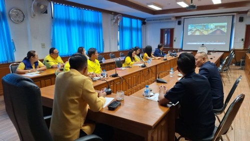 ทน.แม่สอด ประชุมเตรียมความพร้อมลงพื้นที่ร่วมกับนายกรัฐมนตรี เพื่อติดตามสถานการณ์ชายแดนไทย - เมียนมา