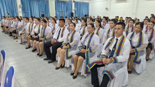 เทศบาลนครแม่สอด เข้าร่วมพิธีประสาทอนุปริญญาบัตรแก่ผู้สำเร็จการศึกษาวิทยาลัยชุมชนตาก ประจำปีการศึกษา 2565 - 2566 