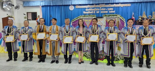 เทศบาลนครแม่สอด เข้าร่วมพิธีประสาทอนุปริญญาบัตรแก่ผู้สำเร็จการศึกษาวิทยาลัยชุมชนตาก ประจำปีการศึกษา 2565 - 2566 