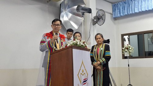 เทศบาลนครแม่สอด เข้าร่วมพิธีประสาทอนุปริญญาบัตรแก่ผู้สำเร็จการศึกษาวิทยาลัยชุมชนตาก ประจำปีการศึกษา 2565 - 2566 