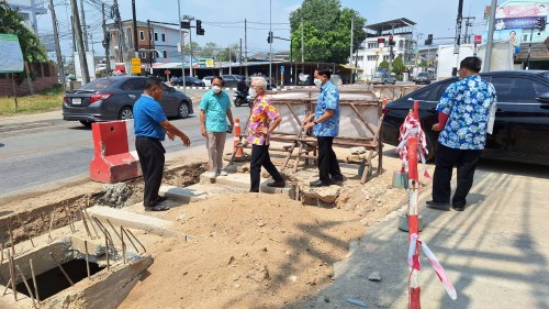 เทศบาลนครแม่สอด ลงพื้นที่ติดตามความคืบหน้า โครงการพัฒนาตามผังเมืองรวมเมืองแม่สอด อำเภอแม่สอด จังหวัดตาก