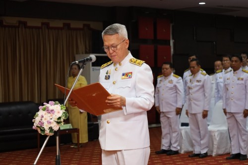 ทน.แม่สอด เข้าร่วมพิธีรับพระราชทานพระบรมฉายาลักษณ์ พระบาทสมเด็จพระเจ้าอยู่หัวที่ฉายกับสมเด็จพระนางเจ้าฯ  พระบรมราชินี