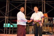 นักท่องเที่ยวชาวไทย ชาวพม่า และต่างชาติ นับ 10,000 คน ร่วมงาน แม่สอด – เมียวดี มิดไนท์สงกรานต์ เฟสติวัล 2013