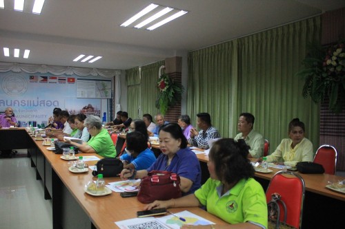 ทน.แม่สอด จัดประชุมการตรวจสอบข้อมูลจำนวนประชากรในพื้นที่ชุมชน