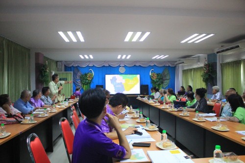 ทน.แม่สอด จัดประชุมการตรวจสอบข้อมูลจำนวนประชากรในพื้นที่ชุมชน