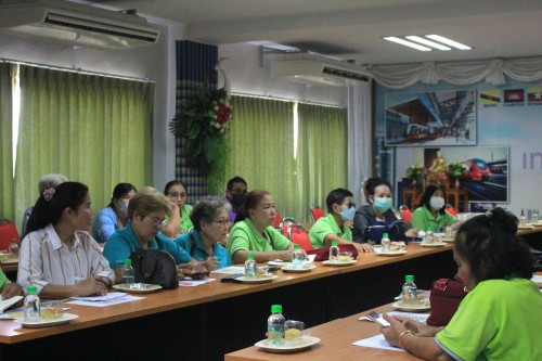 ทน.แม่สอด จัดประชุมการตรวจสอบข้อมูลจำนวนประชากรในพื้นที่ชุมชน