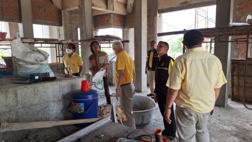 ทน.แม่สอด ลงพื้นที่ติดตามงานก่อสร้างศาลสมเด็จพระนเรศวรมหาราช และศาลหลักเมืองแม่สอด