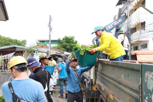 เทศบาลนครแม่สอด จัดกิจกรรม “จิตอาสาพัฒนา คู คลอง” เนื่องในโอกาส วันเฉลิมพระชนมพรรษาสมเด็จพระนางเจ้าฯ พระบรมราชินี