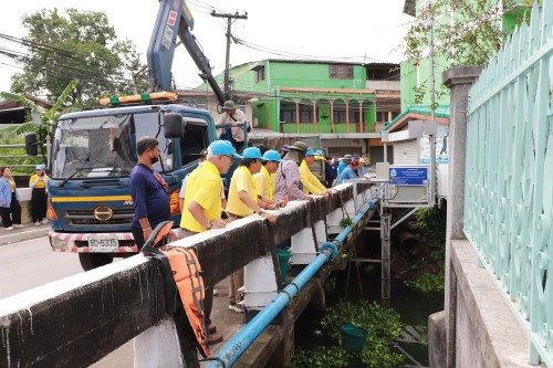 เทศบาลนครแม่สอด จัดกิจกรรม “จิตอาสาพัฒนา คู คลอง” เนื่องในโอกาส วันเฉลิมพระชนมพรรษาสมเด็จพระนางเจ้าฯ พระบรมราชินี