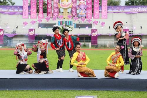 เทศบาลนครแม่สอด ร่วมพิธีเปิดการแข่งขันกีฬานักเรียน องค์กรปกครองส่วนท้องถิ่นแห่งประเทศไทย ระดับภาคเหนือ ครั้งที่ 38