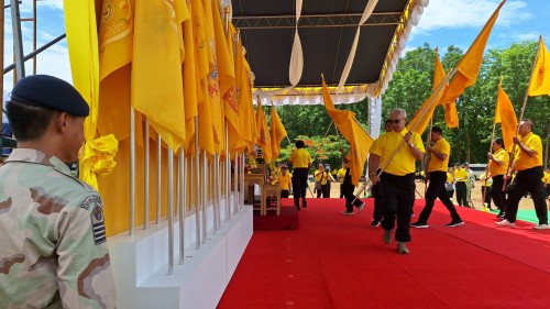 ทน.แม่สอด เข้าร่วมกิจกรรมเดิน วิ่ง ปั่น ธงตราสัญลักษณ์งานเฉลิมพระเกียรติพระบาทสมเด็จพระเจ้าอยู่หัว เนื่องในโอกาสพระราชพิธีมหามงคลเฉลิมพระชนมพรรษา 6 รอบ 28 กรกฎาคม 2567