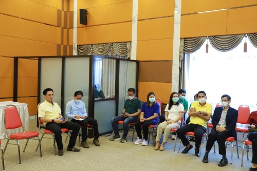 ทน.แม่สอด จัดโครงการฝึกอบรม “โครงการส่งเสริมสุขภาพผู้สูงอายุ สร้างจิตสดใส ร่างกายแข็งแรง” และ “โครงการพัฒนาศักยภาพผู้สูงอายุเทศบาลนครแม่สอด” ประจำปีงบประมาณ 2567