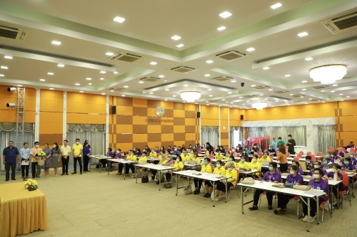 ทน.แม่สอด จัดโครงการฝึกอบรม “โครงการส่งเสริมสุขภาพผู้สูงอายุ สร้างจิตสดใส ร่างกายแข็งแรง” และ “โครงการพัฒนาศักยภาพผู้สูงอายุเทศบาลนครแม่สอด” ประจำปีงบประมาณ 2567