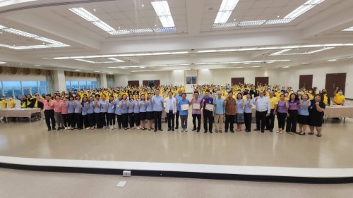 เทศบาลนครแม่สอด เข้ารับมอบเกียรติบัตร ตำบลมหัศจรรย์ 1,000 วัน Plus สู่ 2,500 วัน ต้นแบบ