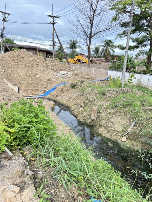 ทน.แม่สอด ลงพื้นที่ติดตามความเรียบร้อย โครงการพัฒนาตามผังเมืองรวมเมืองแม่สอด อำเภอแม่สอด จังหวัดตาก ระยะที่ 2 บริเวณถนนข้างแขวงทางหลวงตากที่ 2