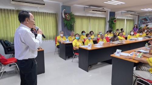 ทน.แม่สอด จัดโครงการส่งเสริมสุขภาพผู้สูงอายุ สร้างจิตสดใส ร่างกายแข็งแรง ประจำปีงบประมาณ พ.ศ. 2567 ระหว่างเดือน มิถุนายน - สิงหาคม 2567