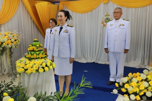 ทน.แม่สอด จัดให้มีการบันทึกเทปถวายพระพรชัยมงคลเนื่องในโอกาสมหามงคลที่พระบาทสมเด็จพระเจ้าอยู่หัวทรงเจริญพระชนมพรรษา 72 พรรษา