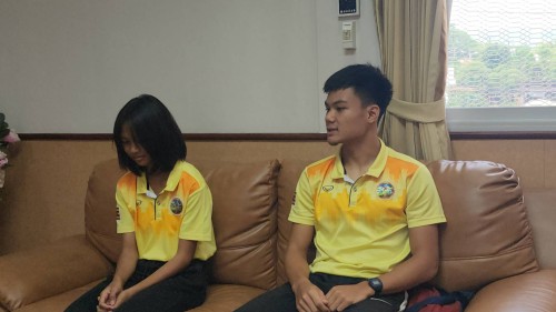 ทน.แม่สอด ร่วมกับสมาคมกรีฑาแห่งประเทศไทยในพระบรมราชูปถัมภ์ มอบรางวัลให้กับนักเรียนโรงเรียนกีฬาเทศบาลนครแม่สอด 